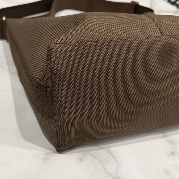 RARE Rothys Bucket Bag Brown Purse Like New - Picture 12 of 13